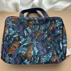 Nicole Miller Multicolor Leaf Pattern Toiletry Bag